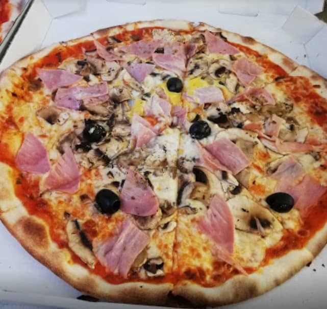 Beny's Pizza — photo 2