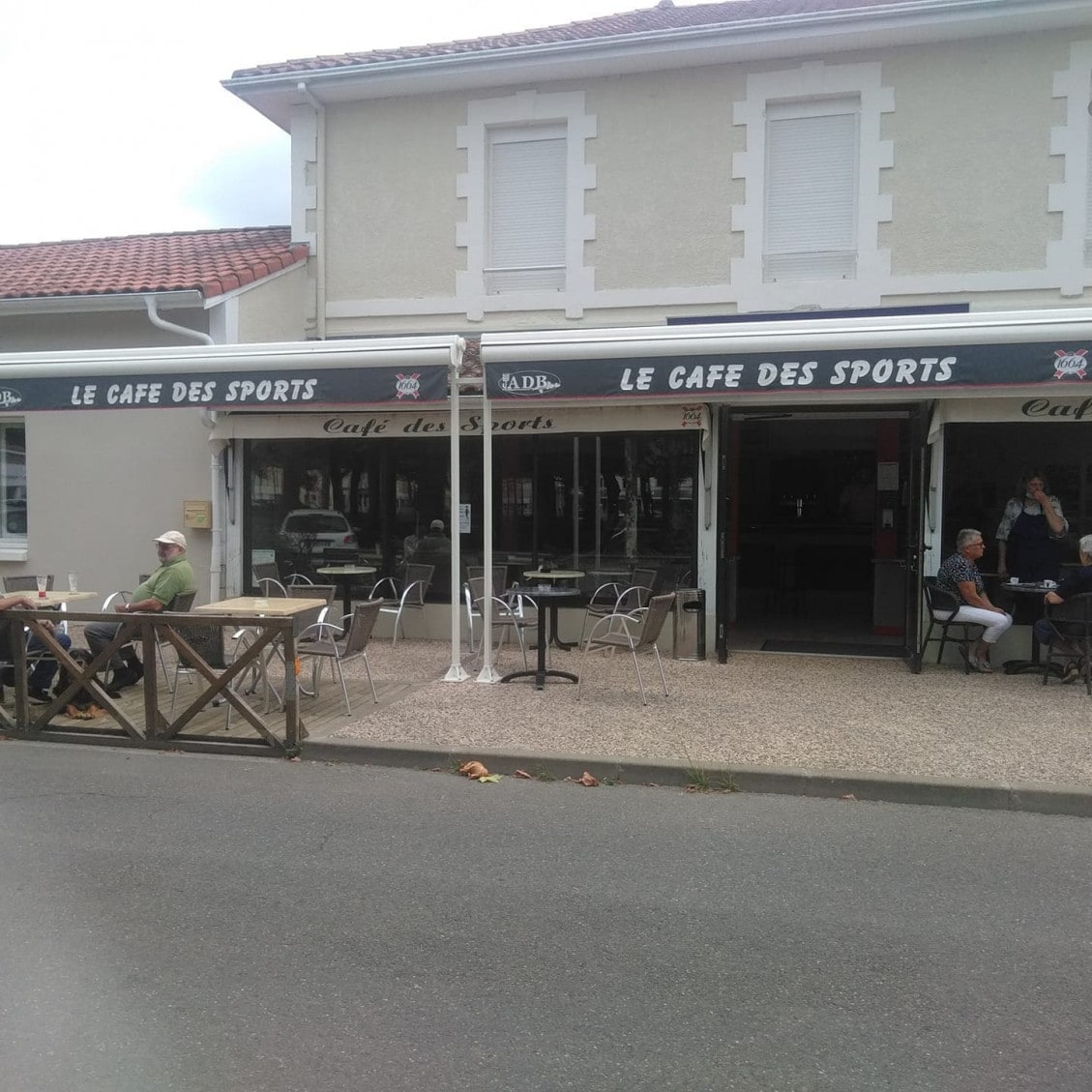 Cafe des sports — photo 3