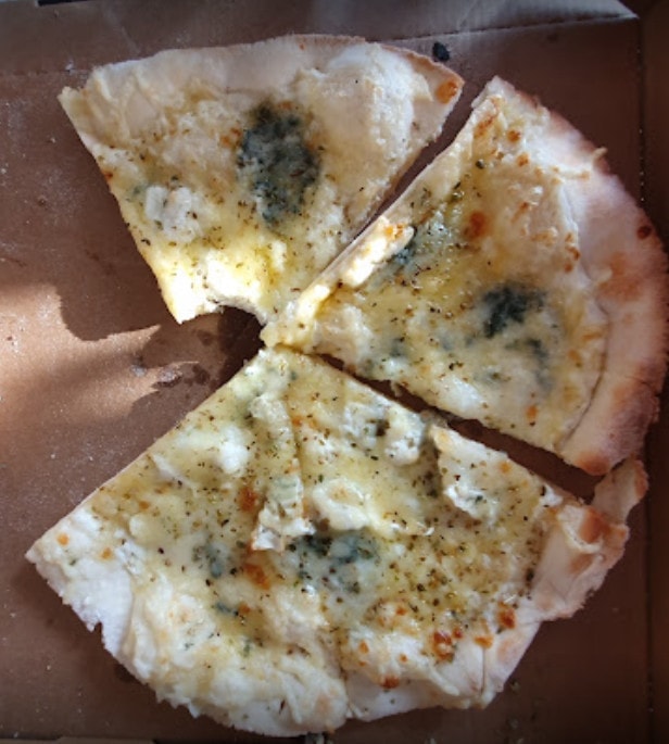 Pasta Pizza — photo 2