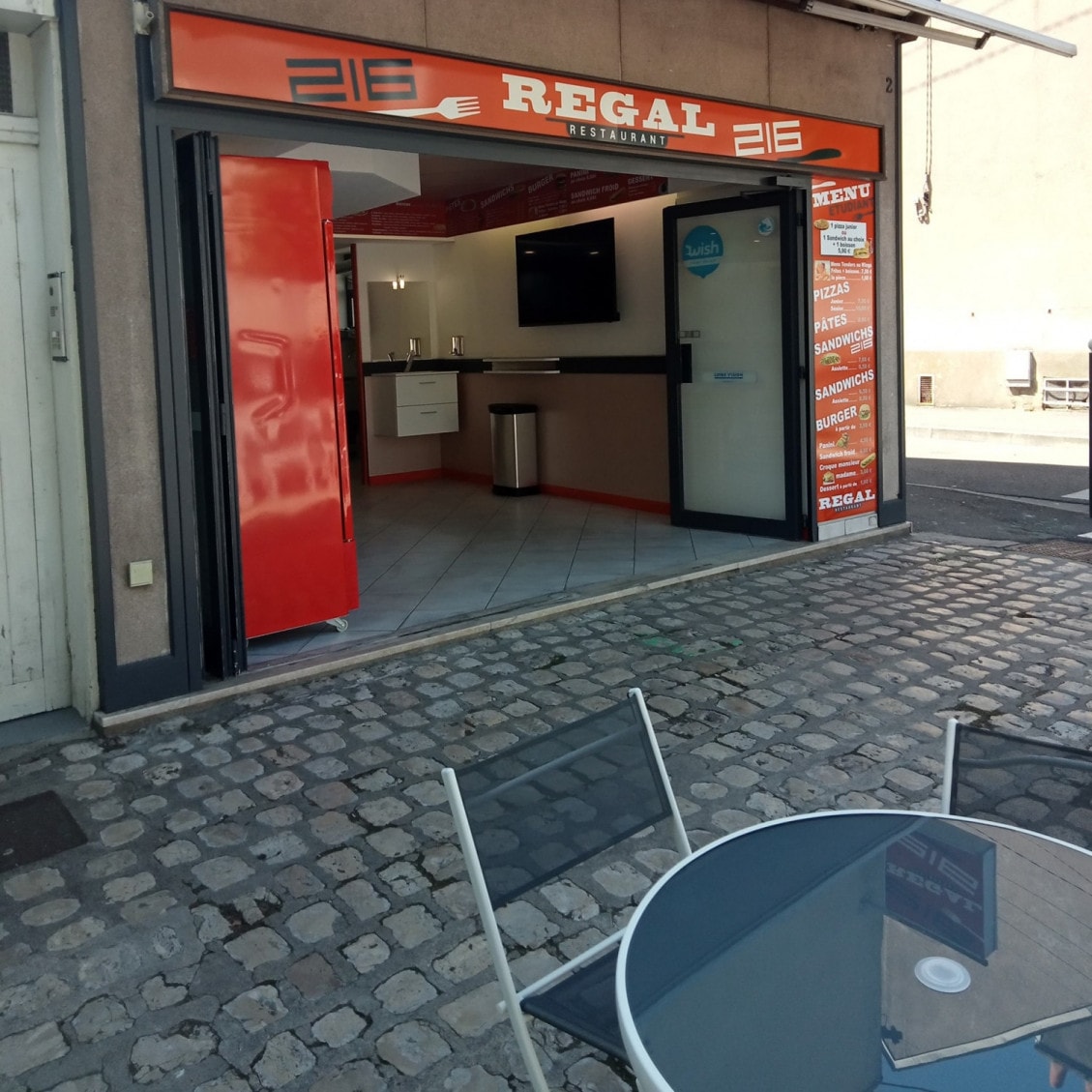 Regal 216 — photo 2