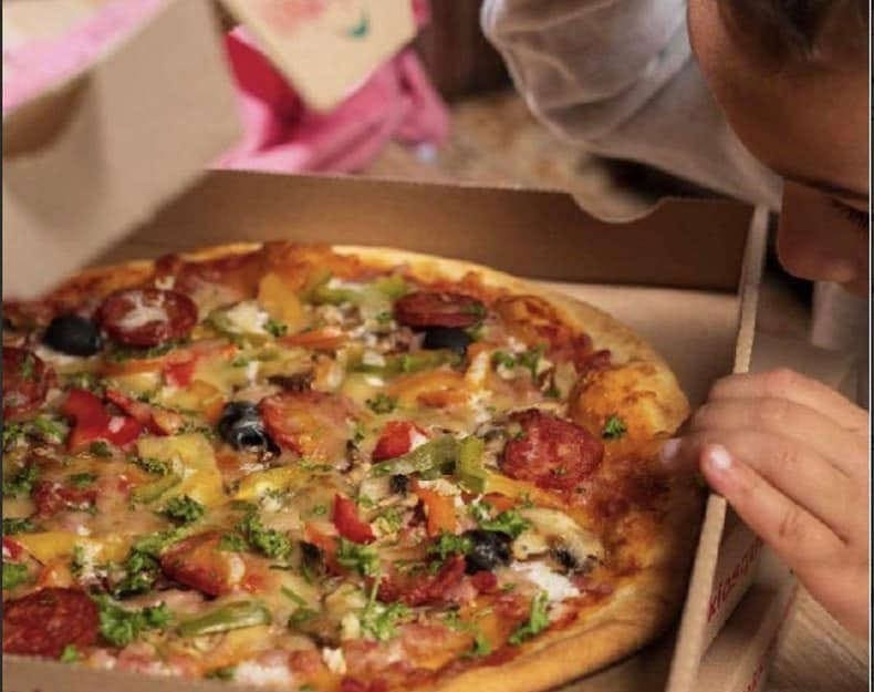 Le Kiosque à Pizzas - Une pizza