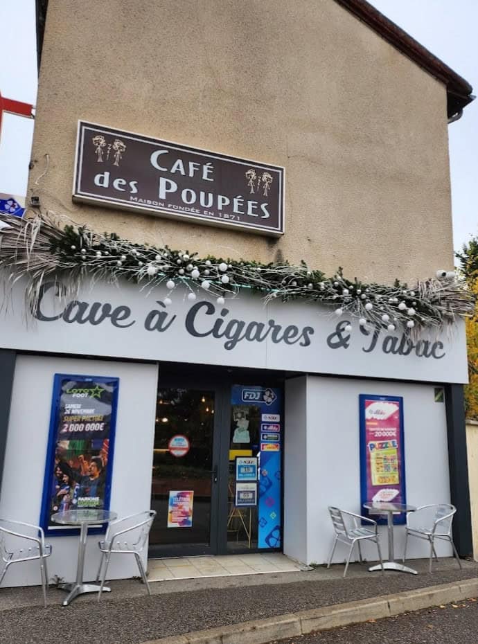 Le café des poupées — photo 2