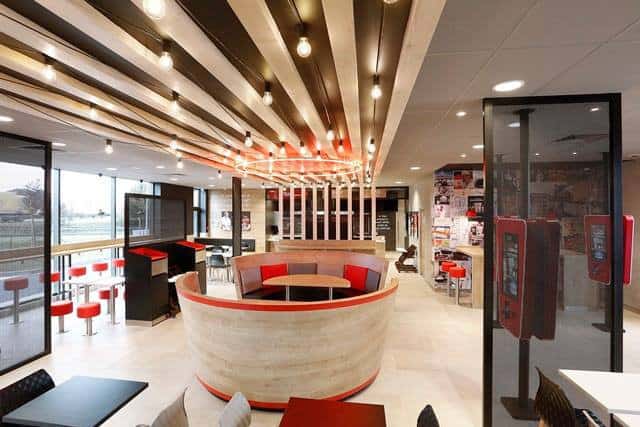 KFC - La salle de restauration 