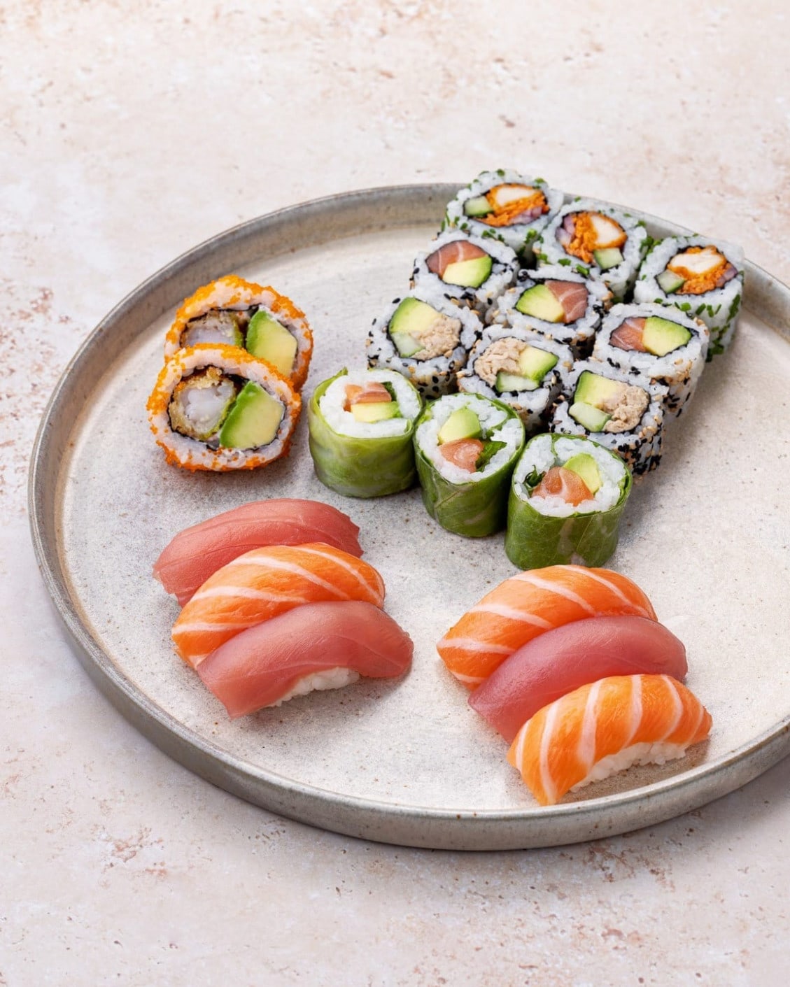Eat sushi — photo 2