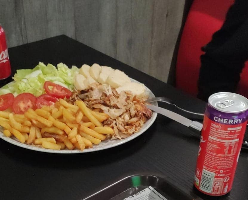 Family Burger Food — Snack à Le Puy en Velay — photo 3