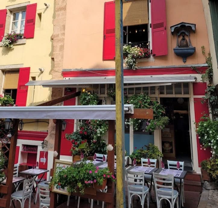 L'Auberge des Tables — Salon de thé à Le Puy en Velay — photo 3