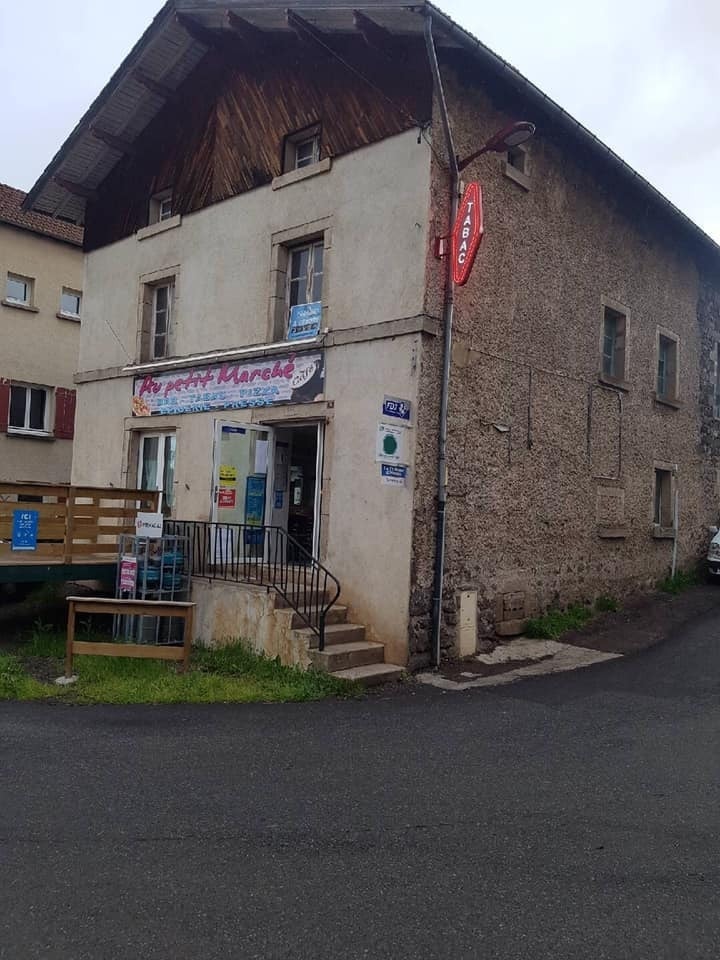 Au Petit Marché — photo 2