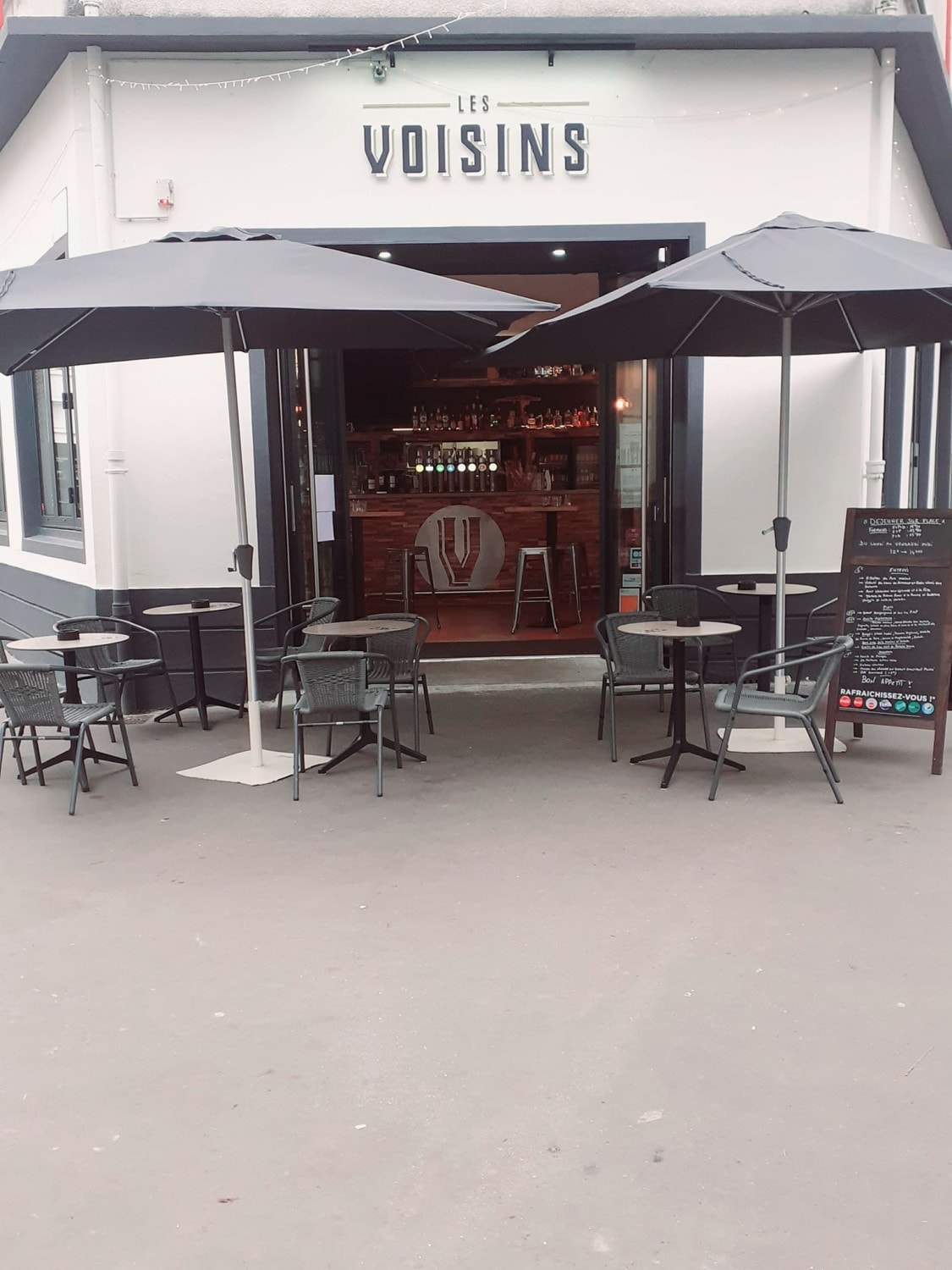 Les Voisins — photo 2