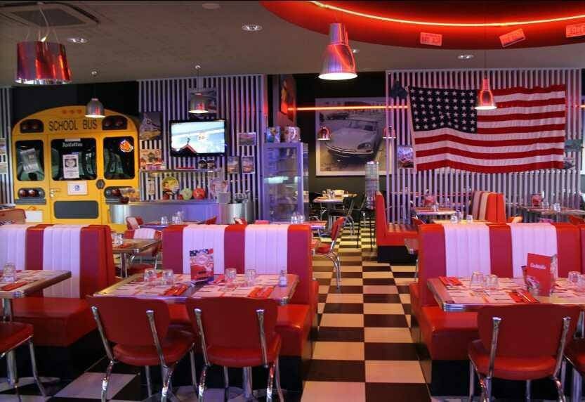 CHEZ Arnold's — photo 2
