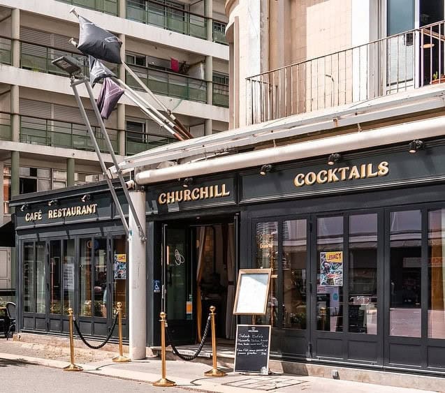 Churchill Café — photo 2