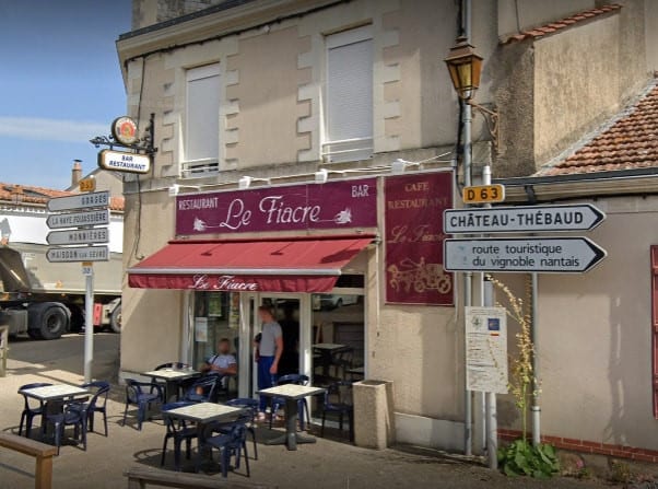 Le Fiacre — Bistro - Bar à Saint Fiacre sur Maine — photo 3