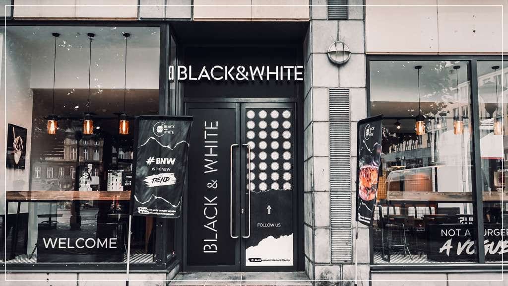 Black And White Burger — photo 3