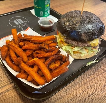 Black And White Burger — photo 2
