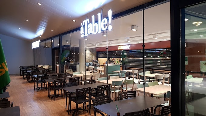 A Table ! — photo 3