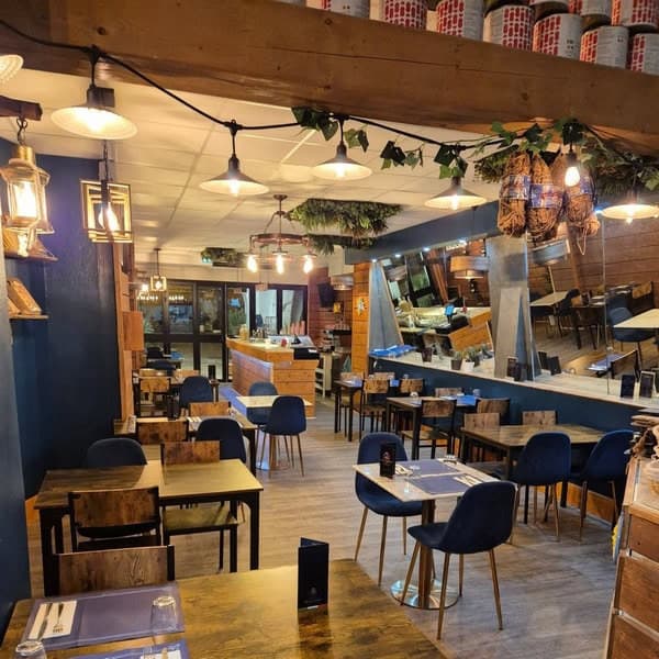 La Nuova Cantina — Bar à vin à Villeneuve sur Lot — photo 3
