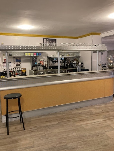 Café de la place — photo 3