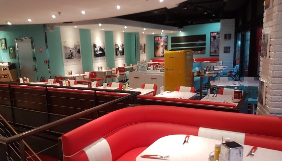 Holly's Diner — photo 2