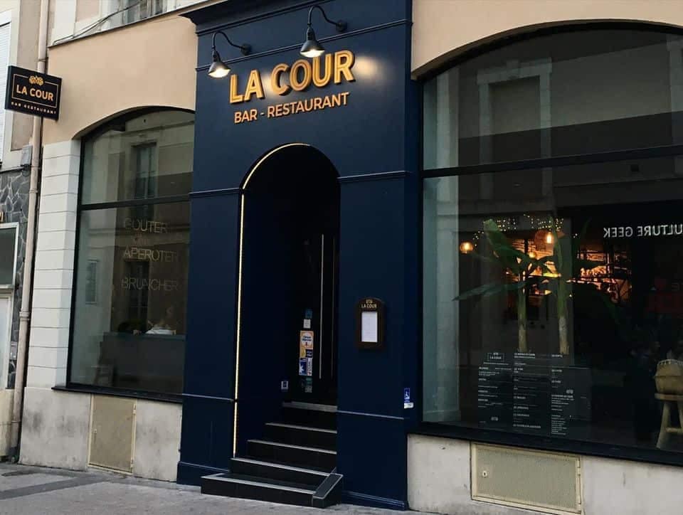 La Cour — photo 2