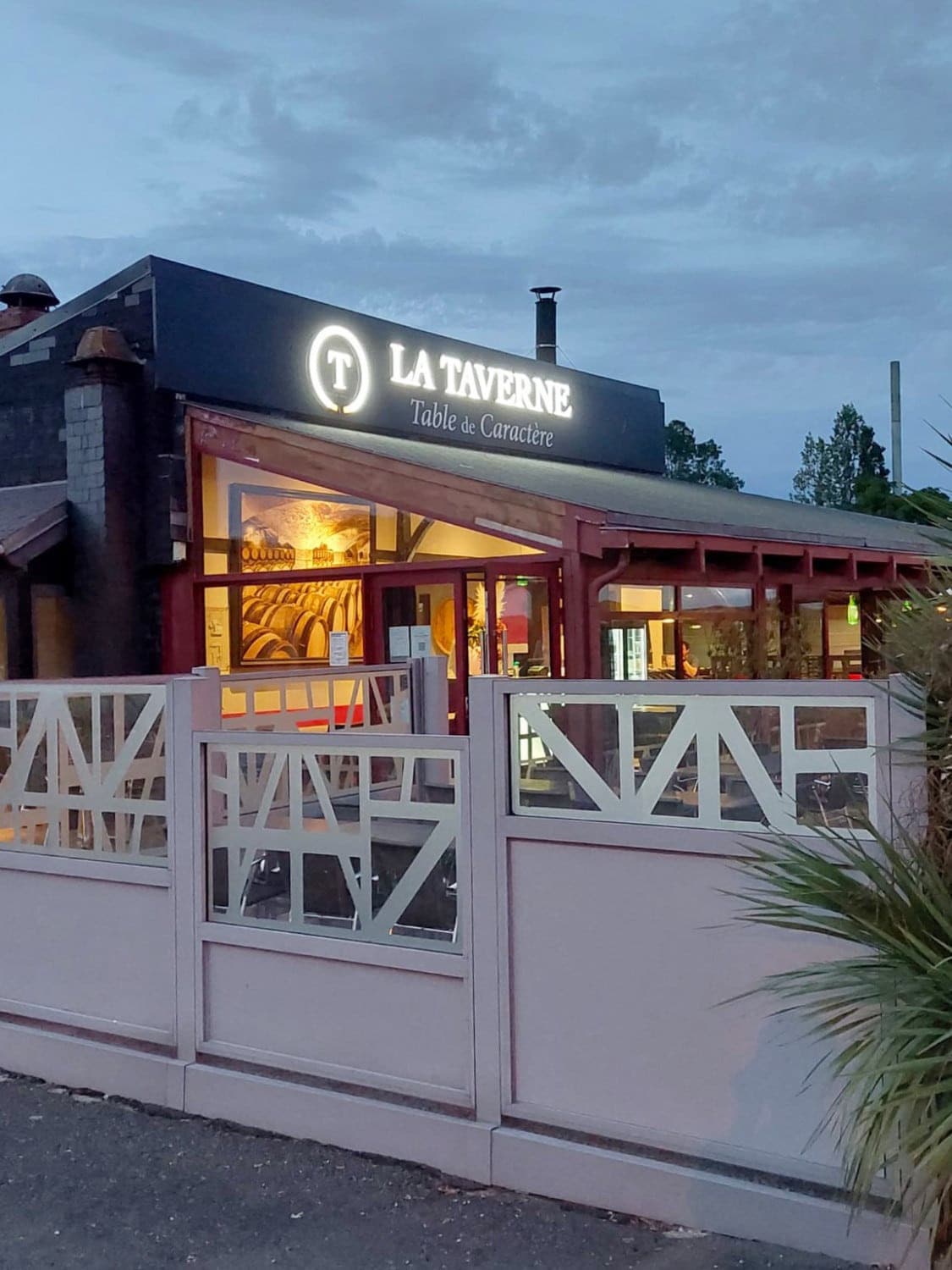 La Taverne — photo 3