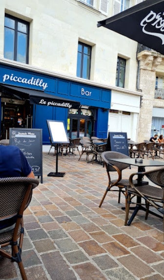 Le Piccadilly — photo 2