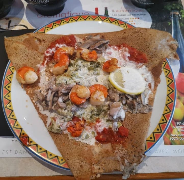 Saint sauveur Creperie — photo 2
