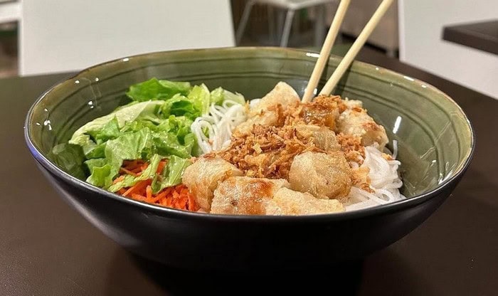 Le bar à bò bún — Restaurant Vietnamien à Chalons en Champagne — photo 2