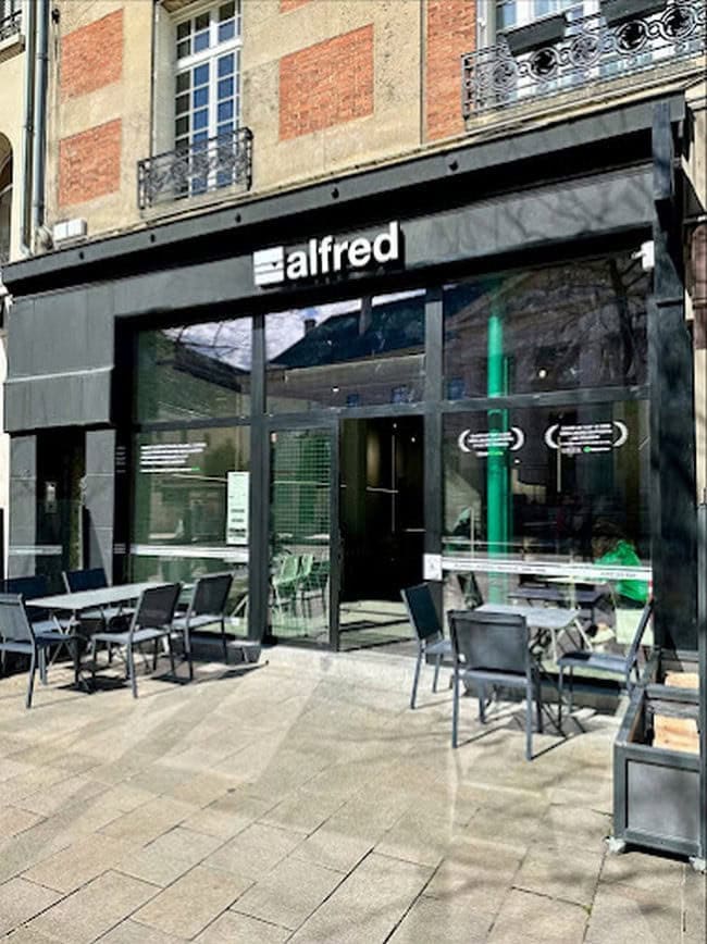 Alfred Burger — photo 3