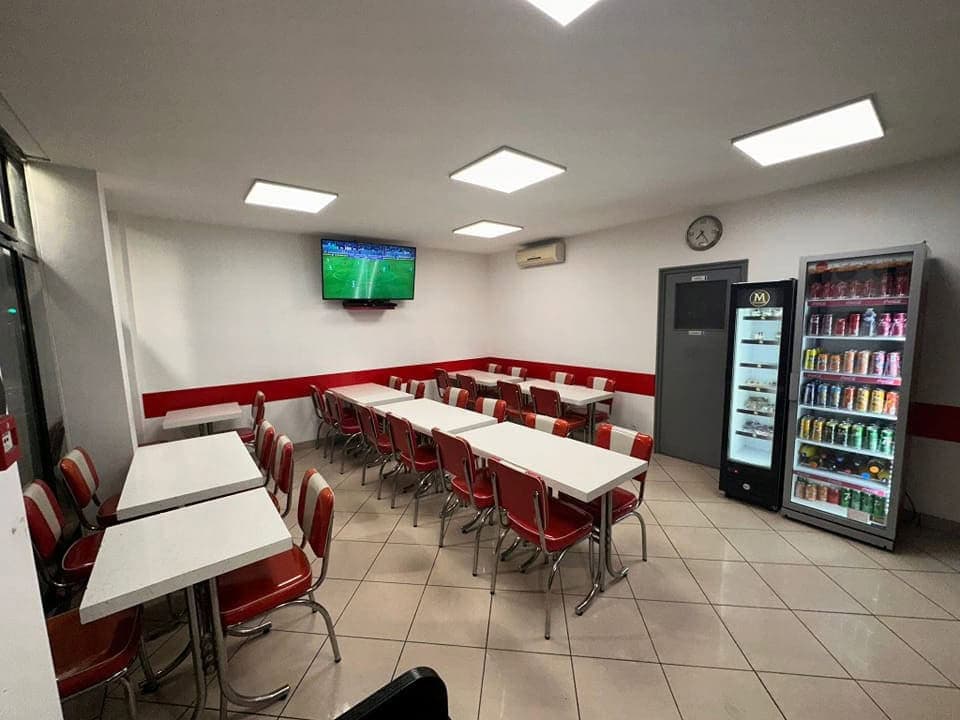 Royal Fast Food — photo 3