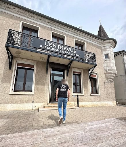 L'entrevue — photo 3