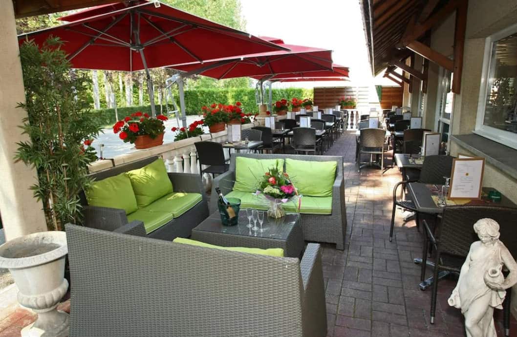 Prim'Hôtel Bagatelle — photo 3