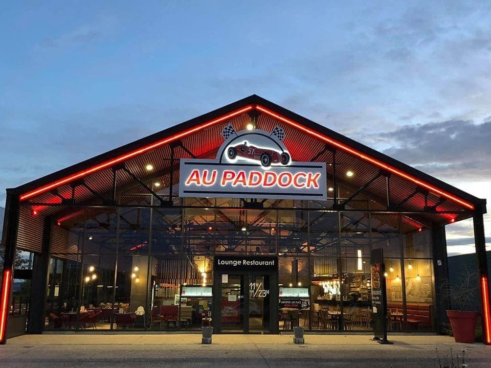 Au Paddock — photo 2