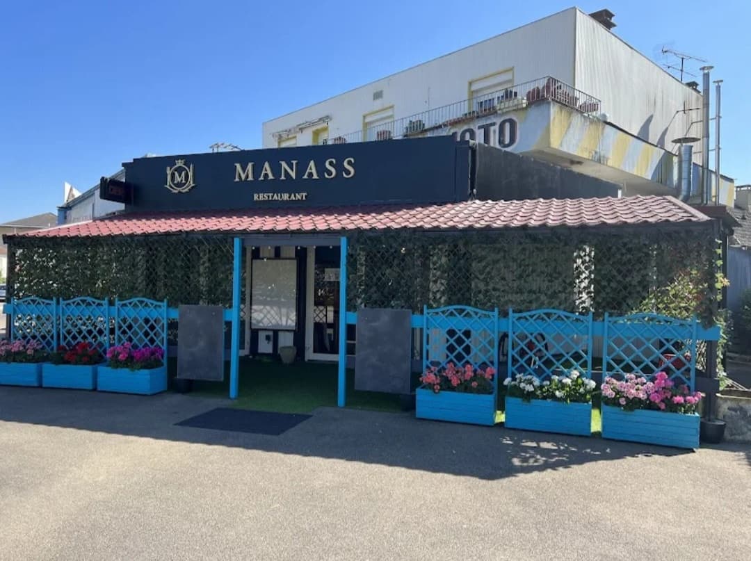 Manass Restaurant — photo 3