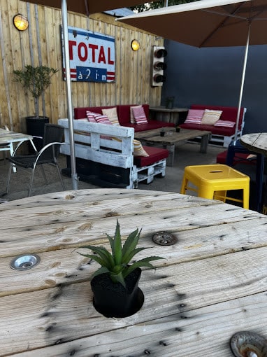 Le hangar — photo 3