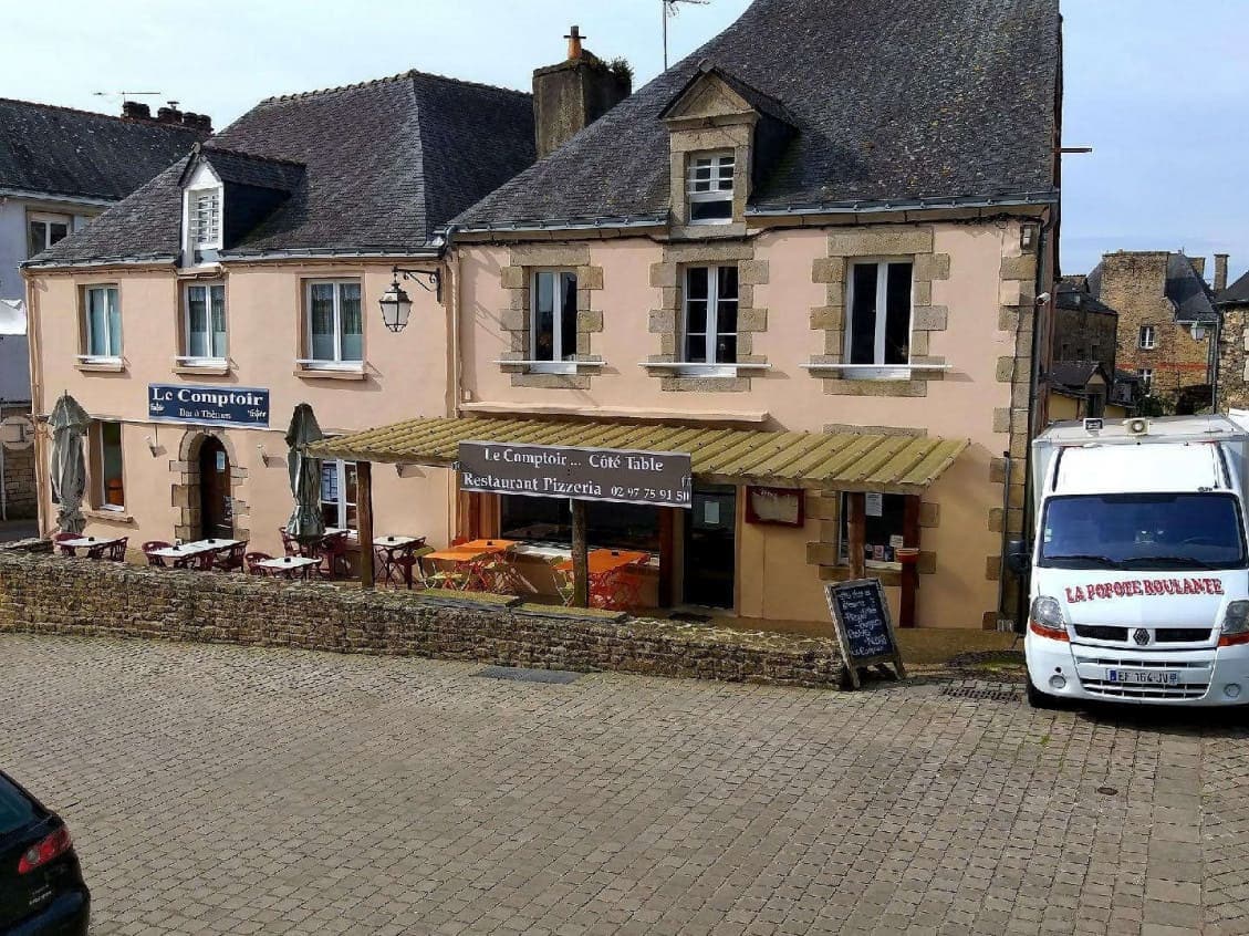 Le comptoir — photo 2