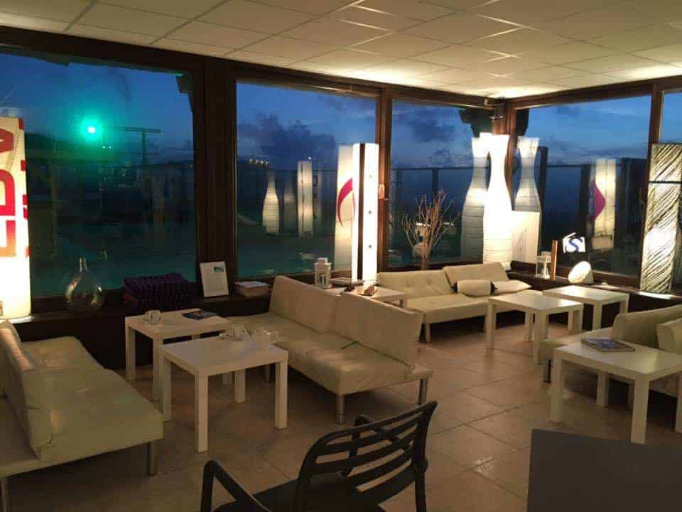 Beach Bar — photo 3