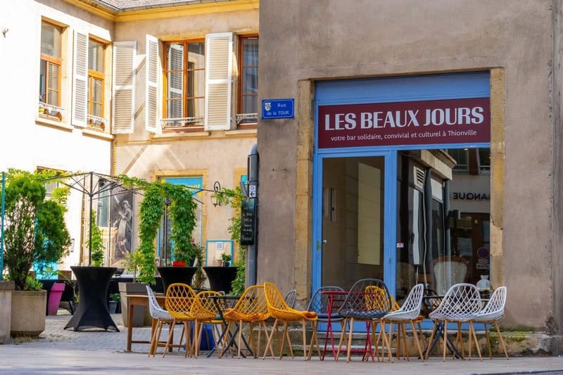 Les Beaux Jours — photo 2