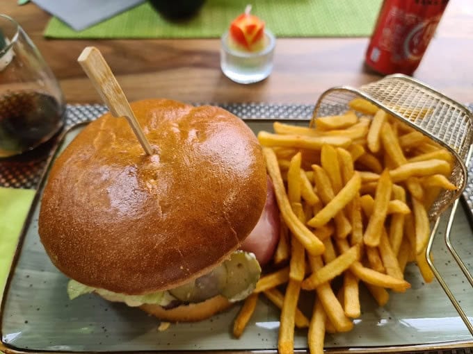 Photo de Fa Si La Manger