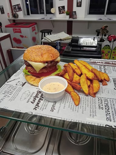 Lily' burgers — photo 2