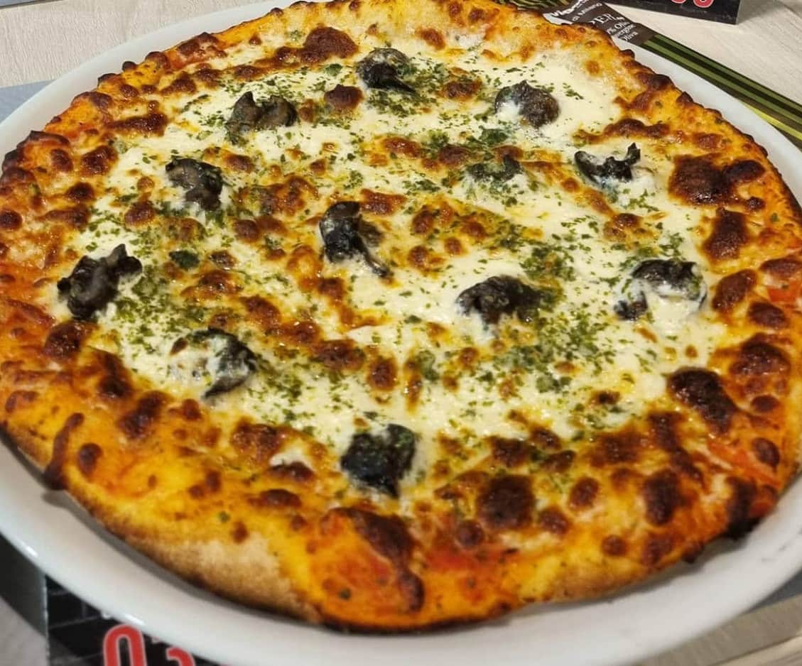 Mega Pizz' — photo 2