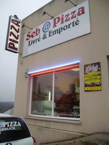 Seb @ Pizza — photo 2