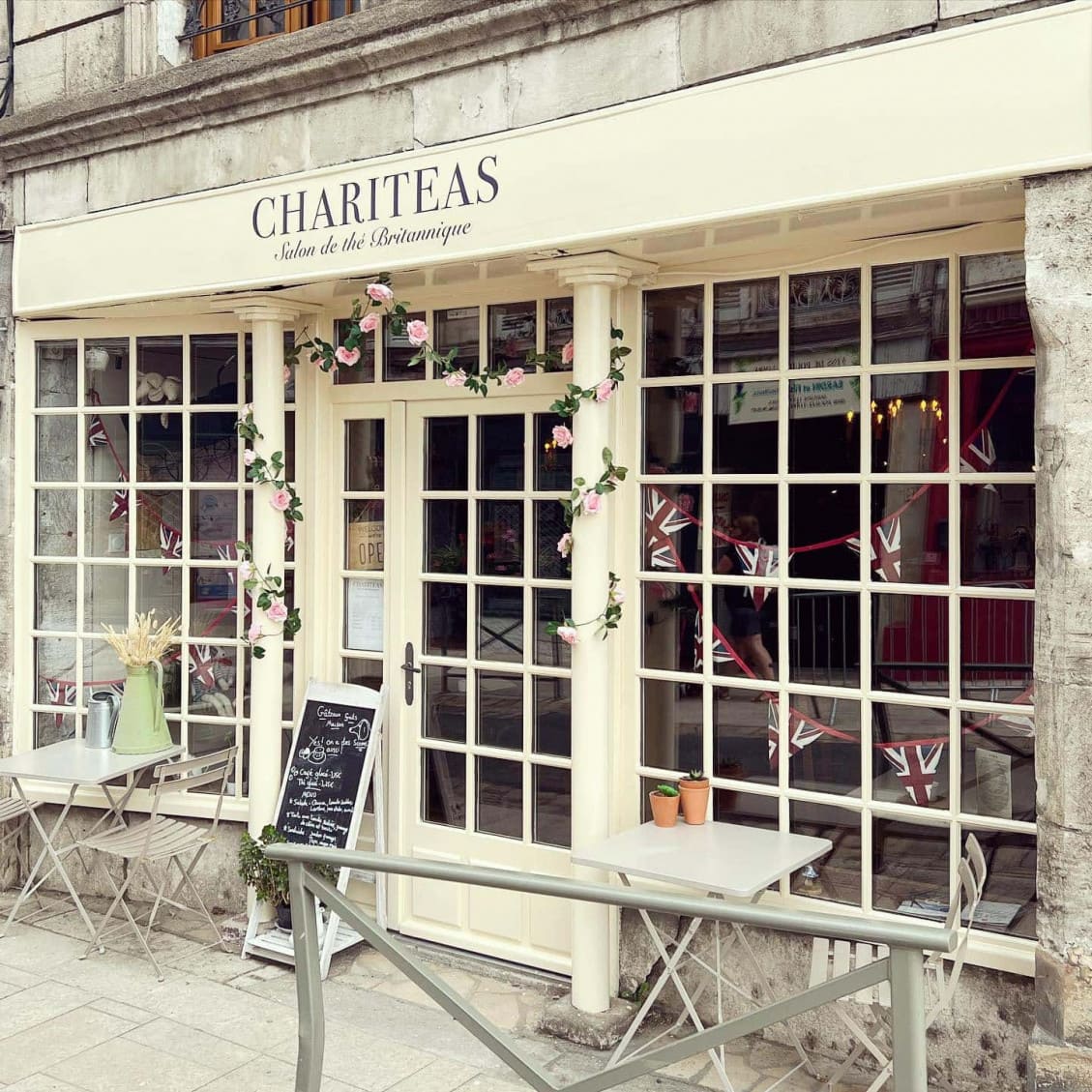 Chariteas — photo 2