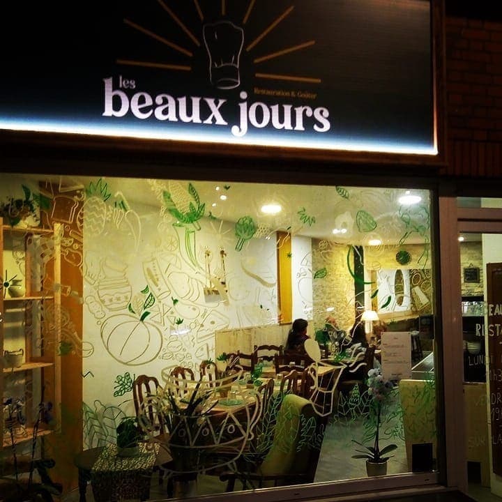 Les Beaux Jours — photo 3