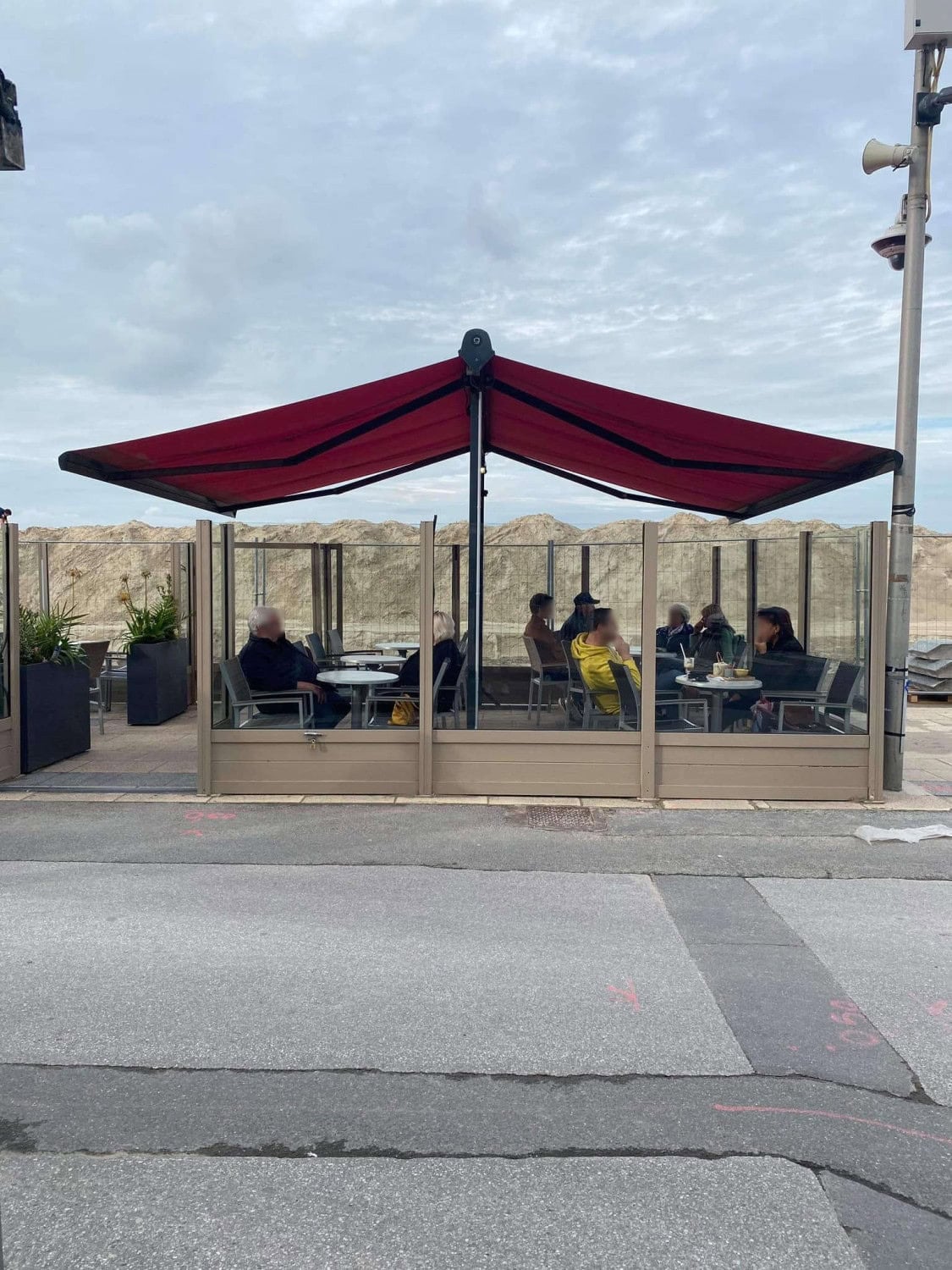 Burger Beach — photo 3