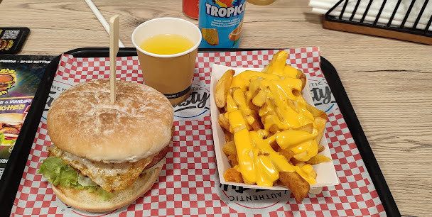 Dede Burger — photo 2