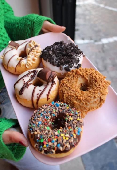 Donuts & Donuts — photo 2