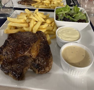 Aux Bons Amis — photo 2