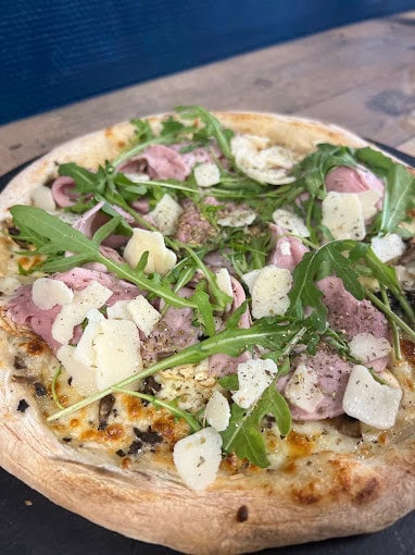 Benjy's pizza — photo 2