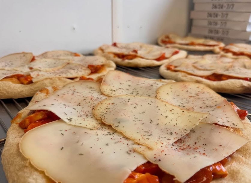 Gourmet Pizza — photo 2