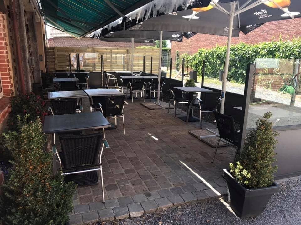 Le restaurant de la place — photo 3
