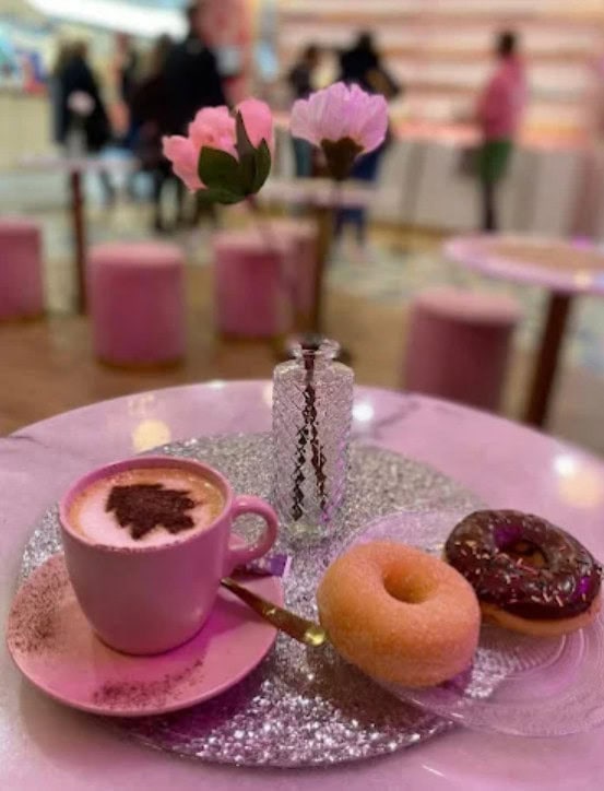 Donuts & Donuts — photo 2